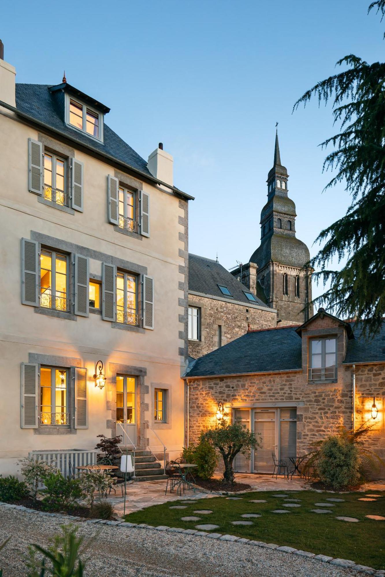 Clos Du Cedre - Chambres D'Hotes D'Exception, Luxury B&B A Динан Экстерьер фото